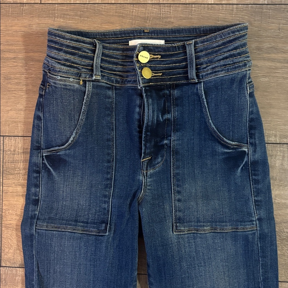 Frame Flares Jeans - Picture 2 of 6